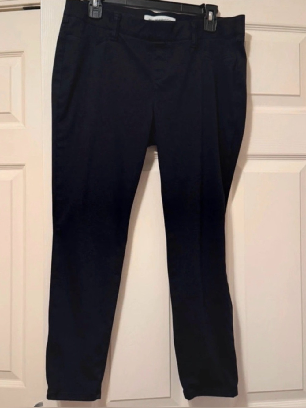 Women’s Black Slim Dress Pants - Large